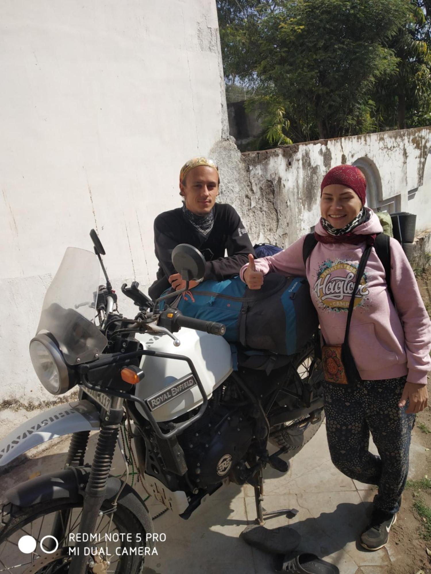 Pratibha Home Stay Jabalpur Bagian luar foto