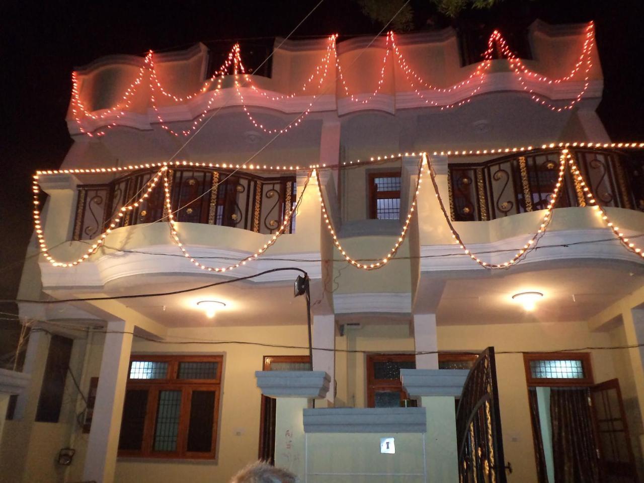 Pratibha Home Stay Jabalpur Bagian luar foto