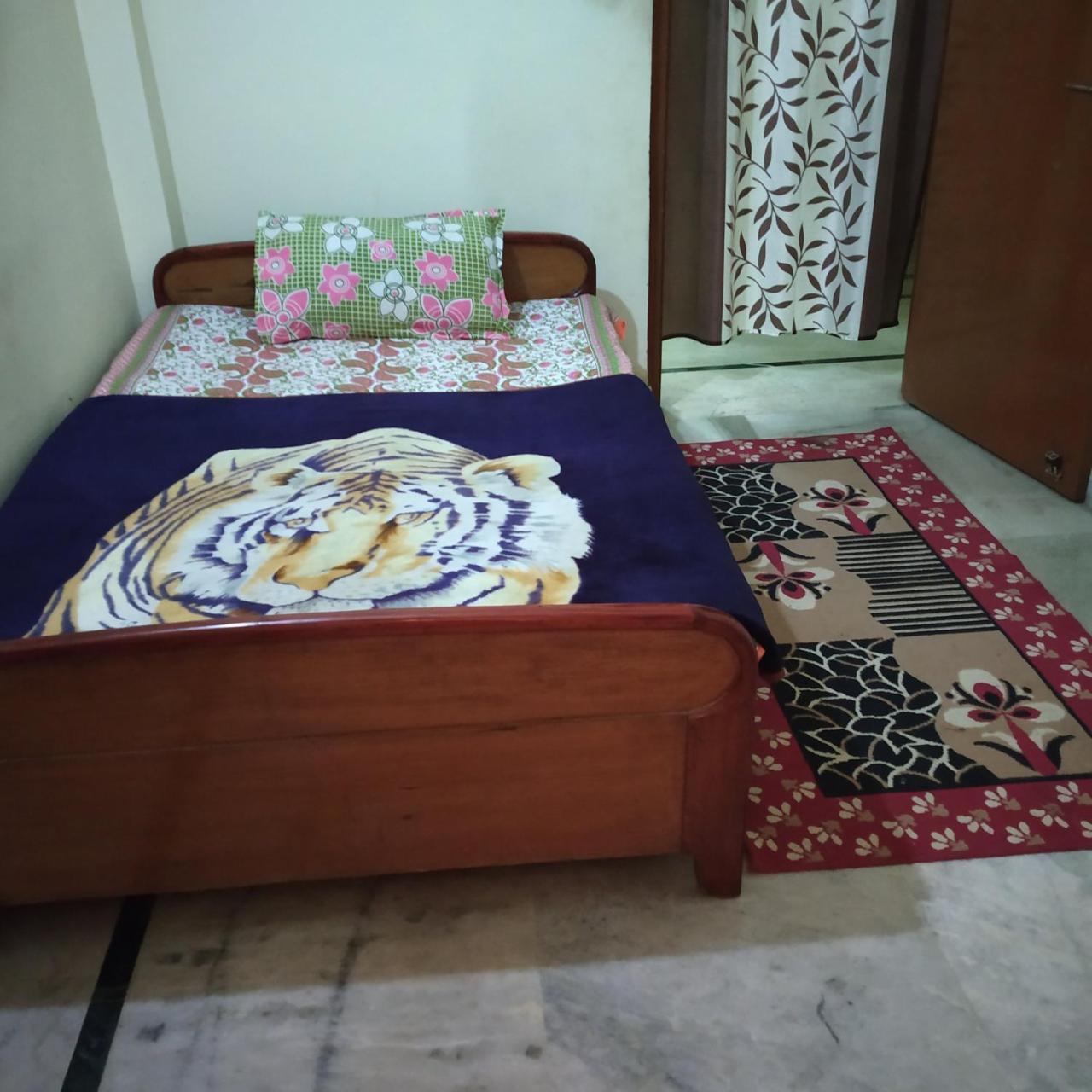 Pratibha Home Stay Jabalpur Bagian luar foto