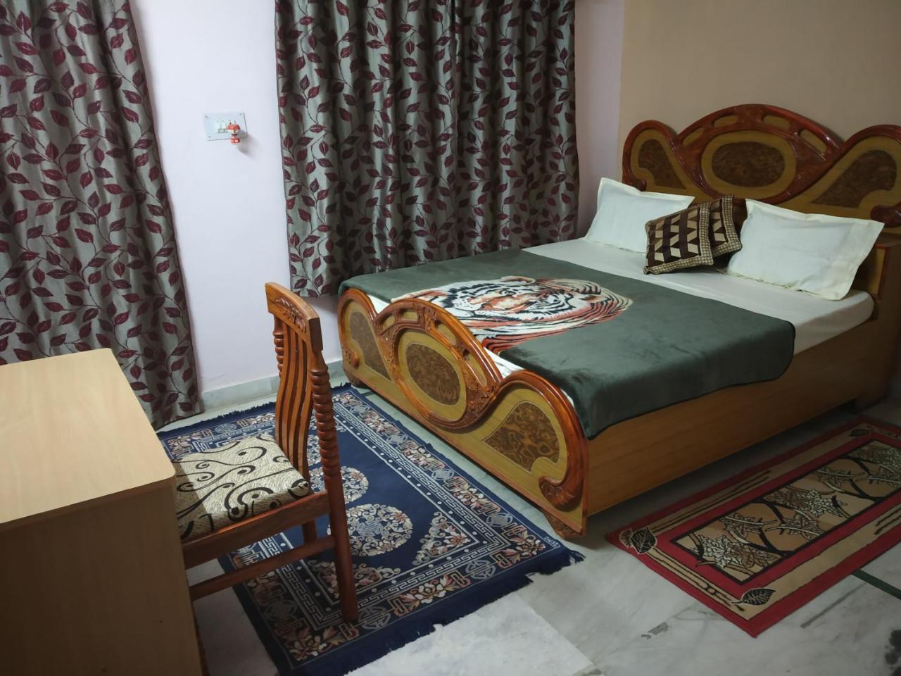 Pratibha Home Stay Jabalpur Bagian luar foto