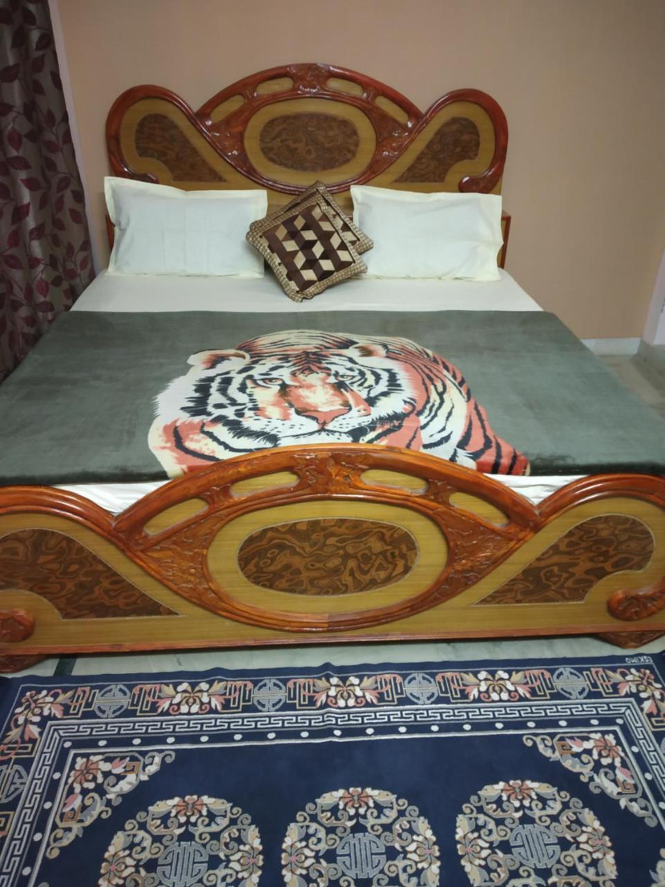Pratibha Home Stay Jabalpur Bagian luar foto
